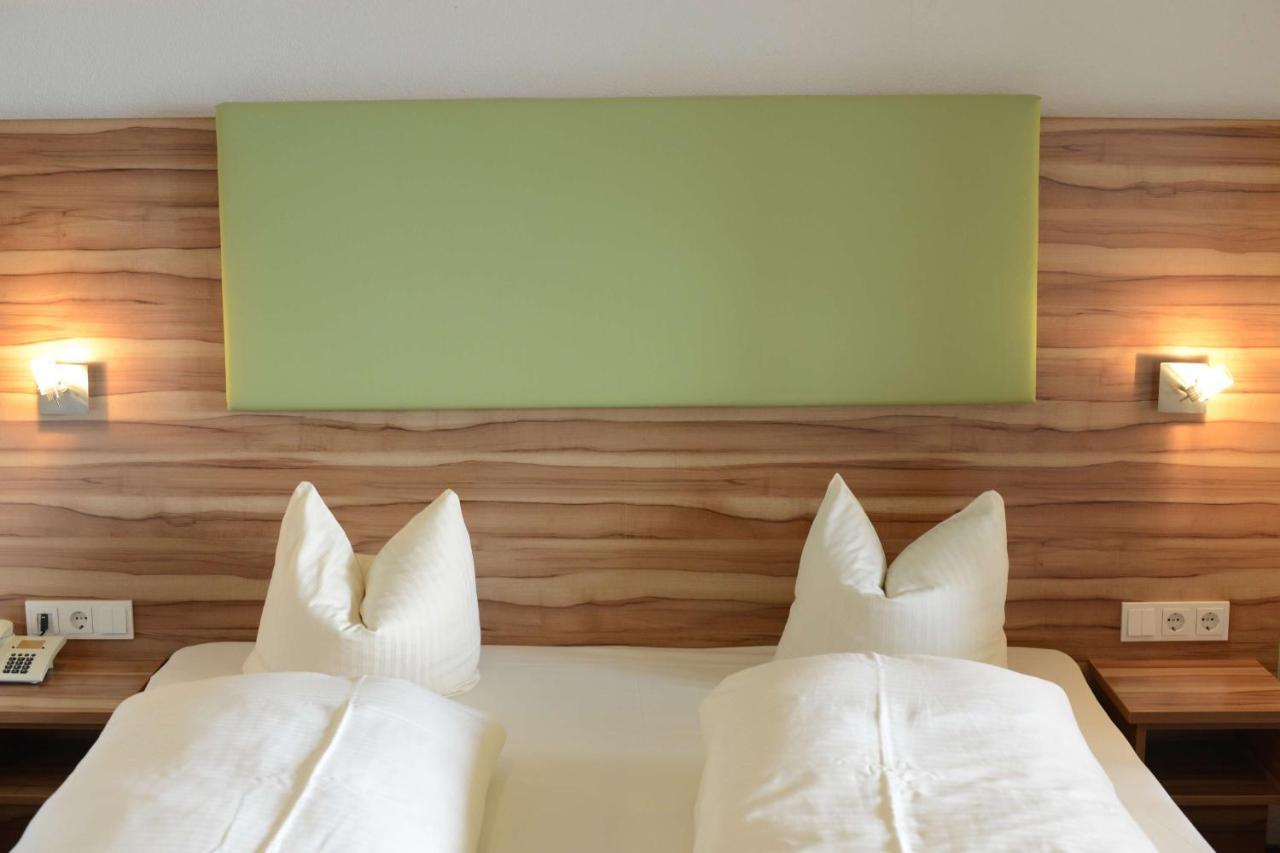 Hotel Talhof Garni&More In Waengle Bei 로이테 외부 사진