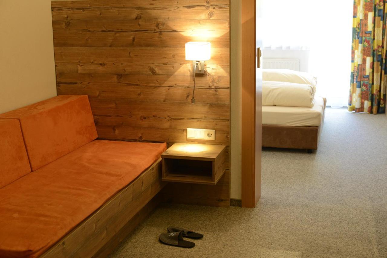 Hotel Talhof Garni&More In Waengle Bei 로이테 외부 사진
